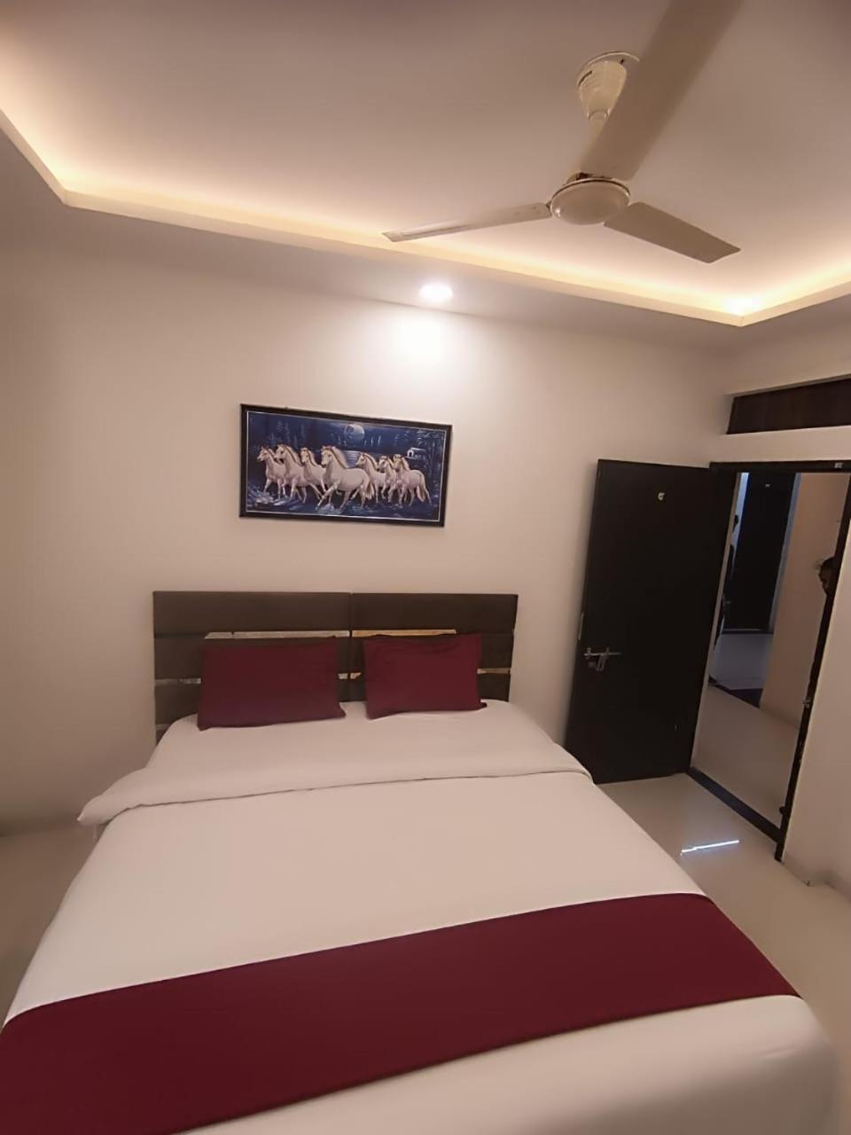 Hotel Kiwi Inn Vijaynagar Scheme 78 Indore Exterior photo